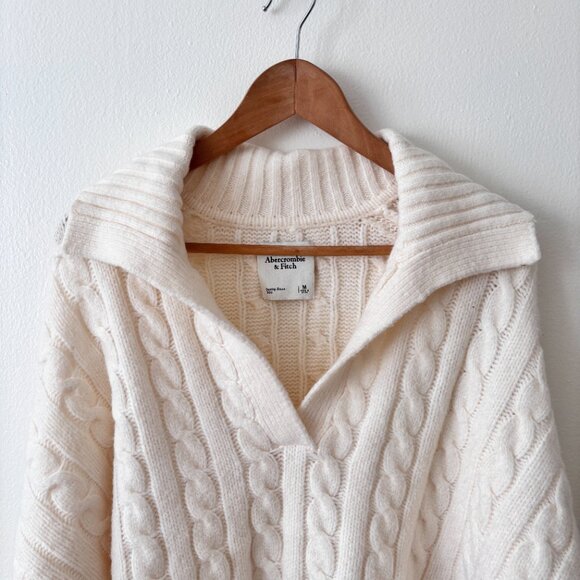Abercrombie & Fitch Cable Knit Notch Neck Wool Blend Sweater - Picture 6 of 9